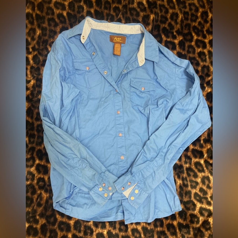 Wrangler long sleeve button down shirt size XL